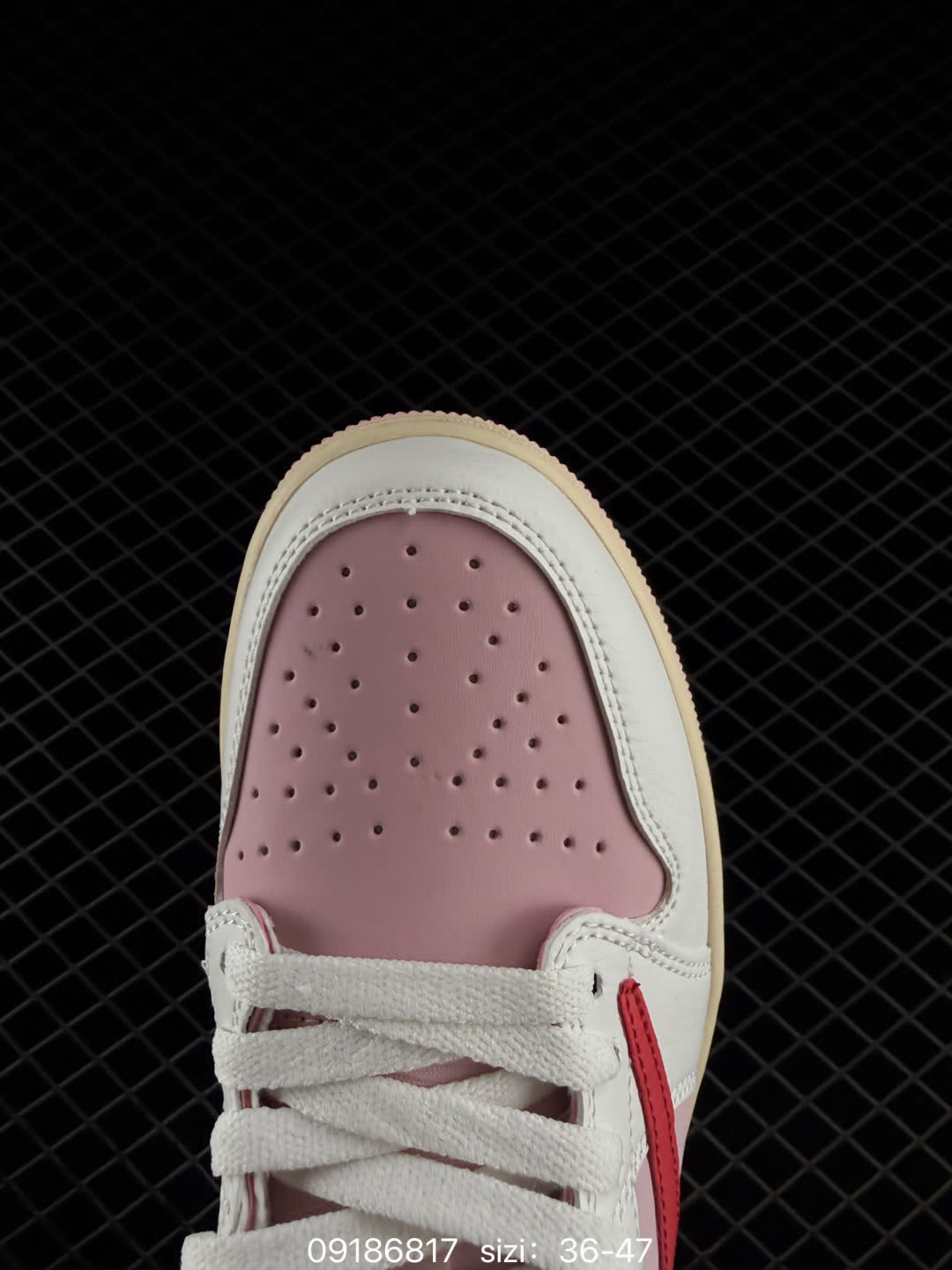 Travis Scott x Air Jordan 1 Low-IQ7604-100